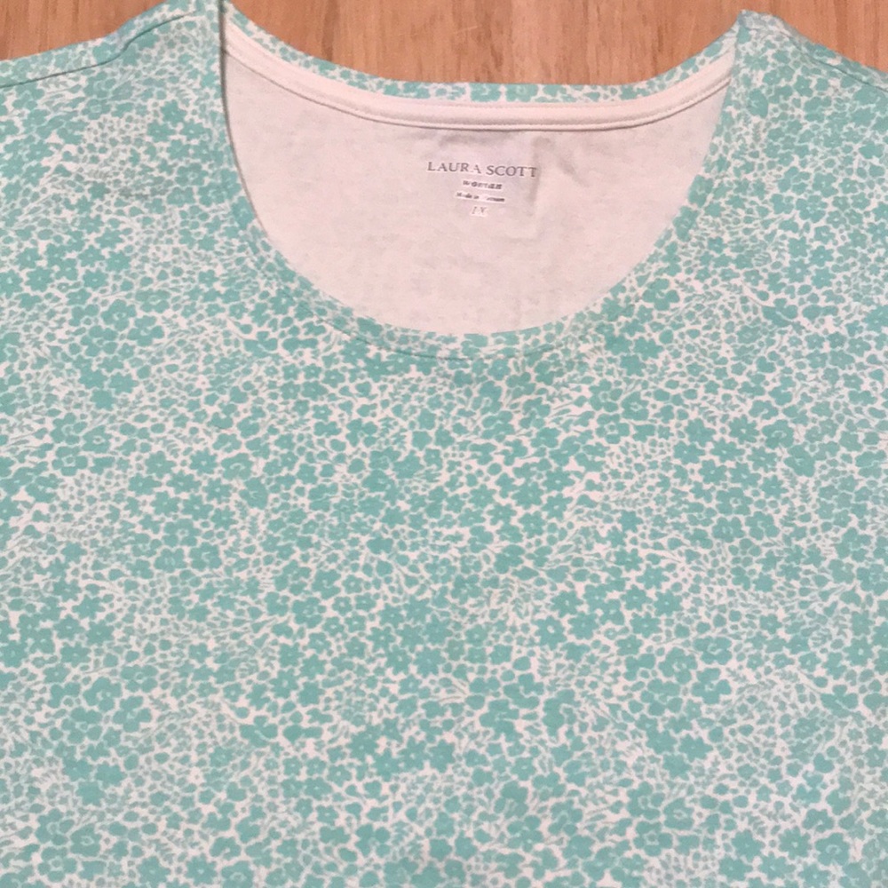 Women’s shirt